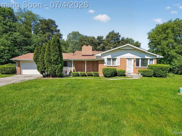 2091 N Irish Road, Davison Twp, MI 48423