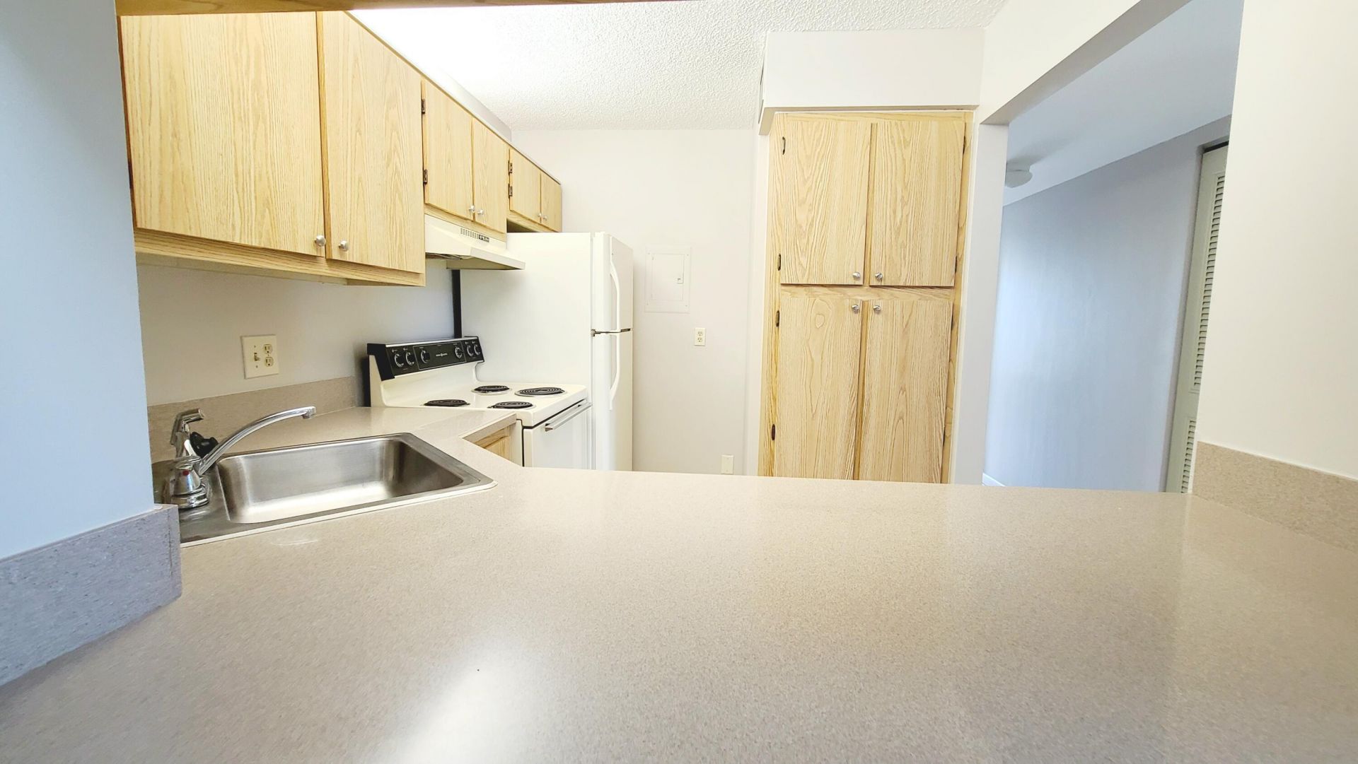 1015 Green Pine Boulevard, Unit B3, West Palm Beach, FL 33409 Photo