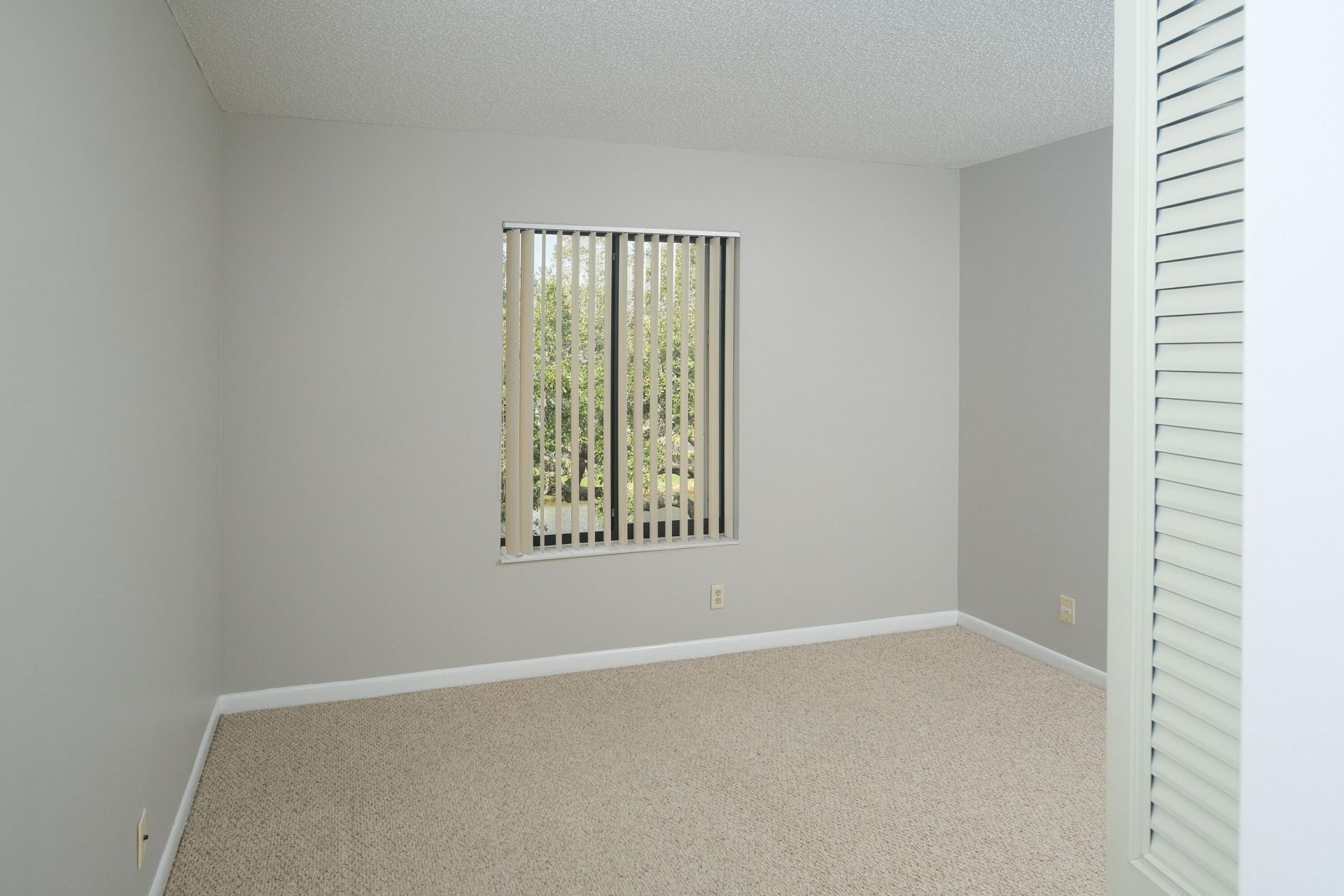1015 Green Pine Boulevard, Unit B3, West Palm Beach, FL 33409 Photo
