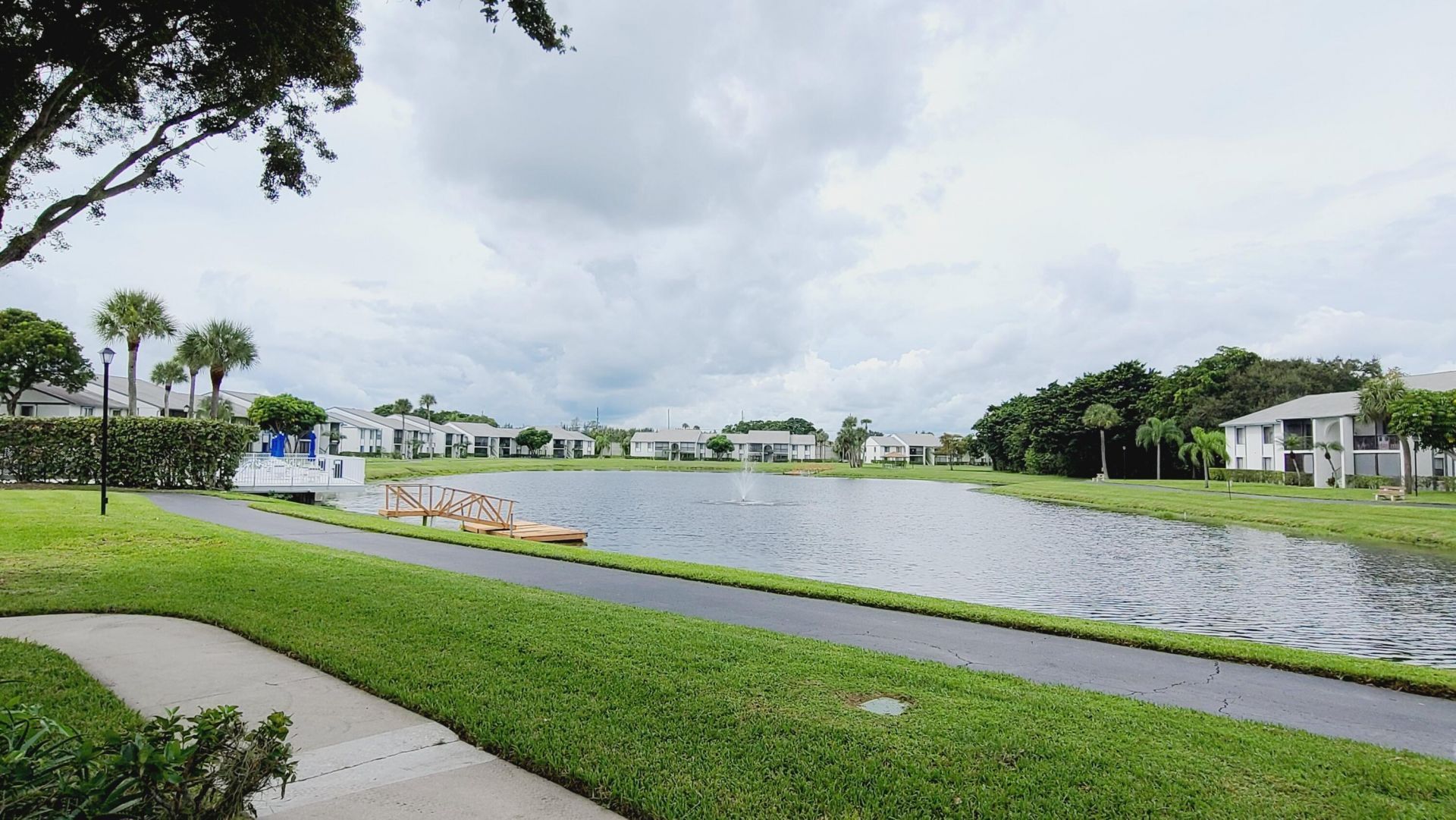 1015 Green Pine Boulevard, Unit B3, West Palm Beach, FL 33409 Photo