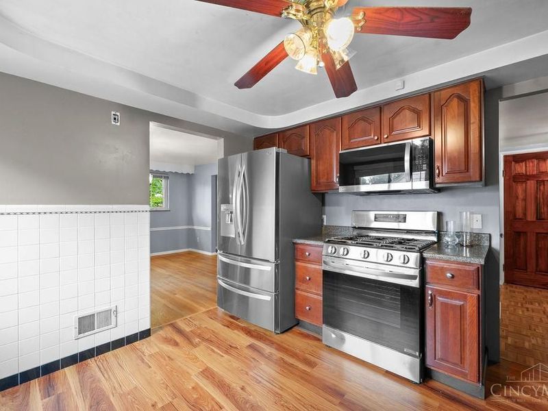 3044 Coral Park Drive, Cincinnati, OH 45211 Photo 13