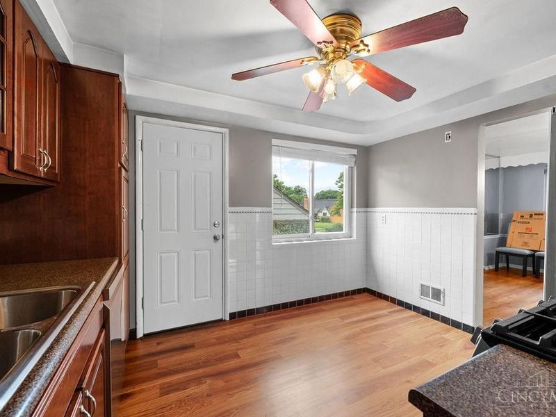 3044 Coral Park Drive, Cincinnati, OH 45211 Photo 14
