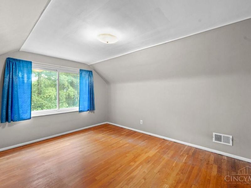 3044 Coral Park Drive, Cincinnati, OH 45211 Photo 25
