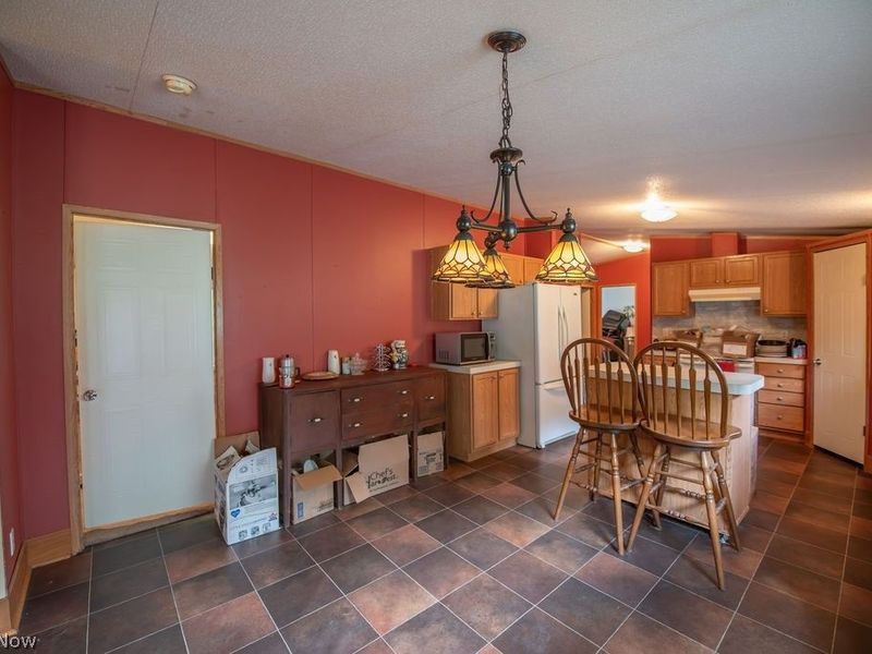 9805 Crooked Creek Road SE, Uhrichsville, OH 44683 Photo 15