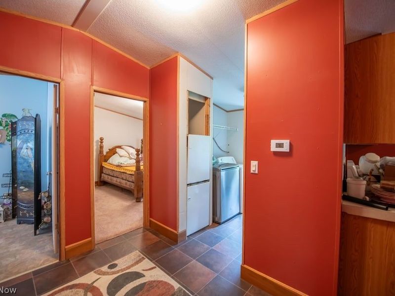 9805 Crooked Creek Road SE, Uhrichsville, OH 44683 Photo 17