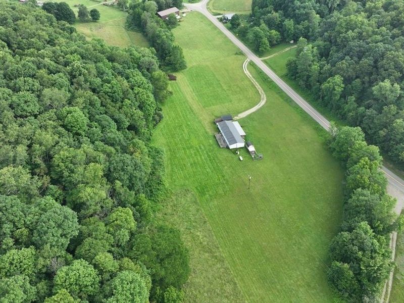 9805 Crooked Creek Road SE, Uhrichsville, OH 44683 Photo 4