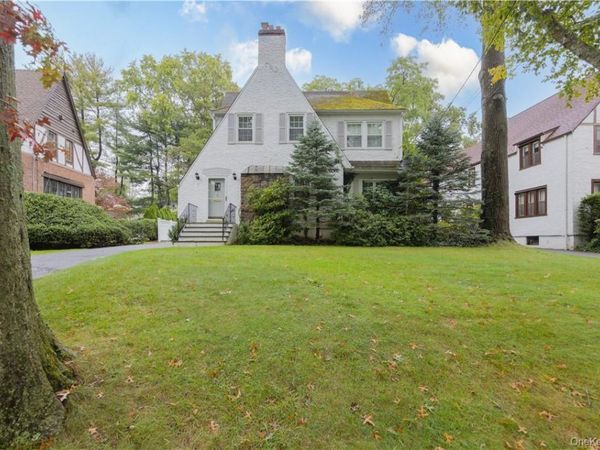 7 Carthage Lane, Scarsdale, NY 10583