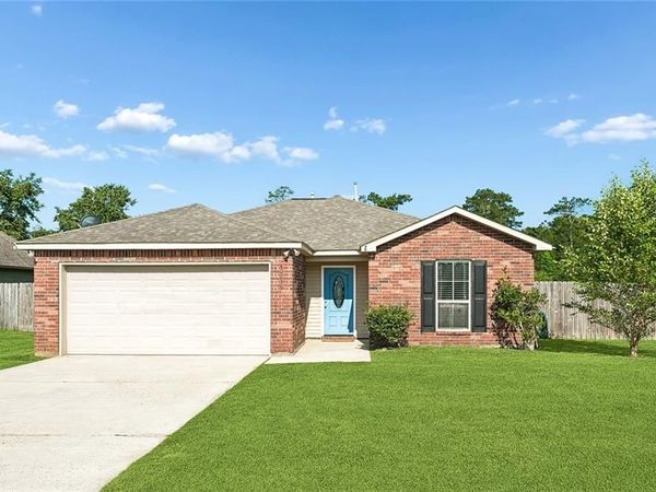 40079 BUR Street, Ponchatoula, LA 70454