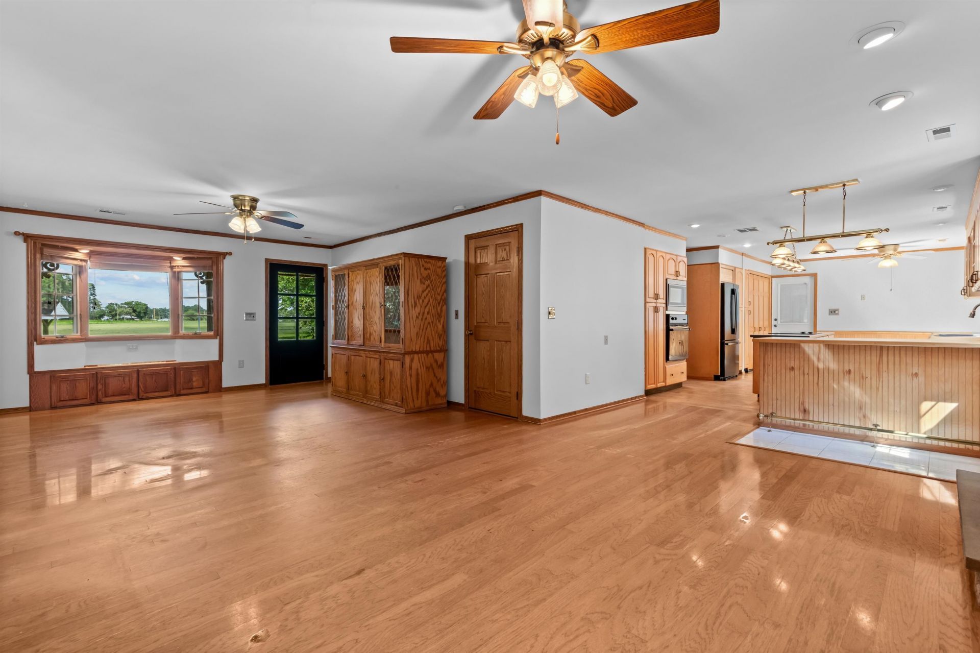 2600 Minnick Rd Photo 6