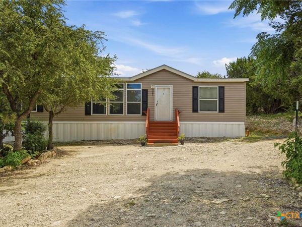 327 Lost Antler Drive , Canyon Lake, TX 78133