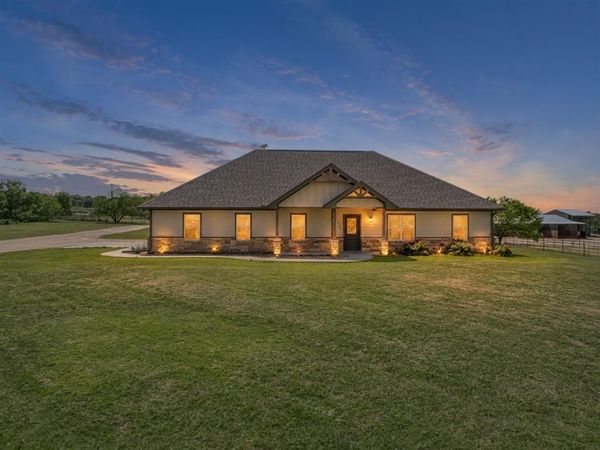335 Remuda Trail, Stephenville, TX 76401