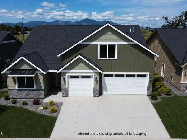 1961 E Mykal CT, Post Falls, ID 83854