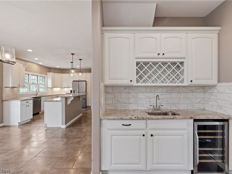 8021 Grayson Drive, Canfield, OH 44406 Photo 7