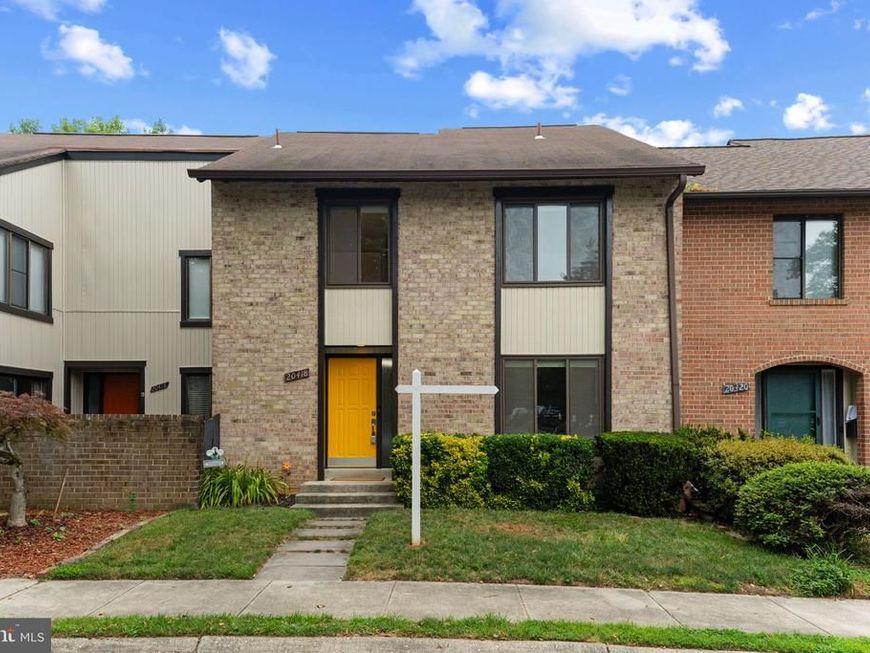 20418 Shadow Oak Court, Gaithersburg, MD 20886 Main Photo