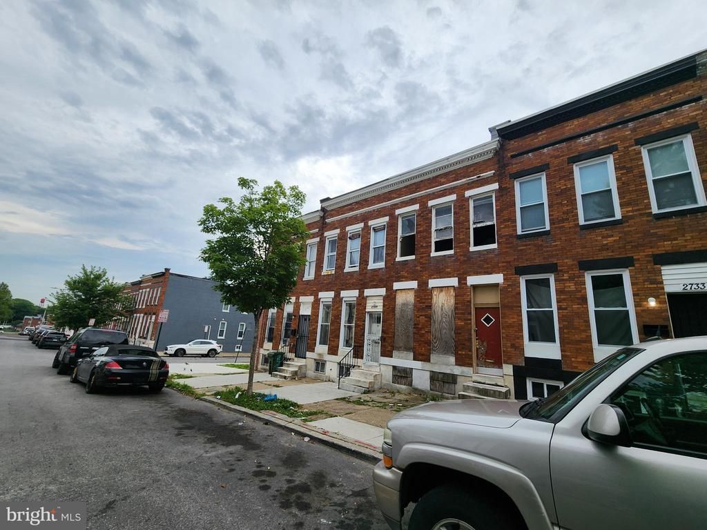 2735 Harlem Avenue, Baltimore, MD 21216 Main Photo