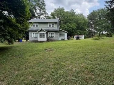 32 GERNANTS CH ROAD, LEESPORT, PA 19533
