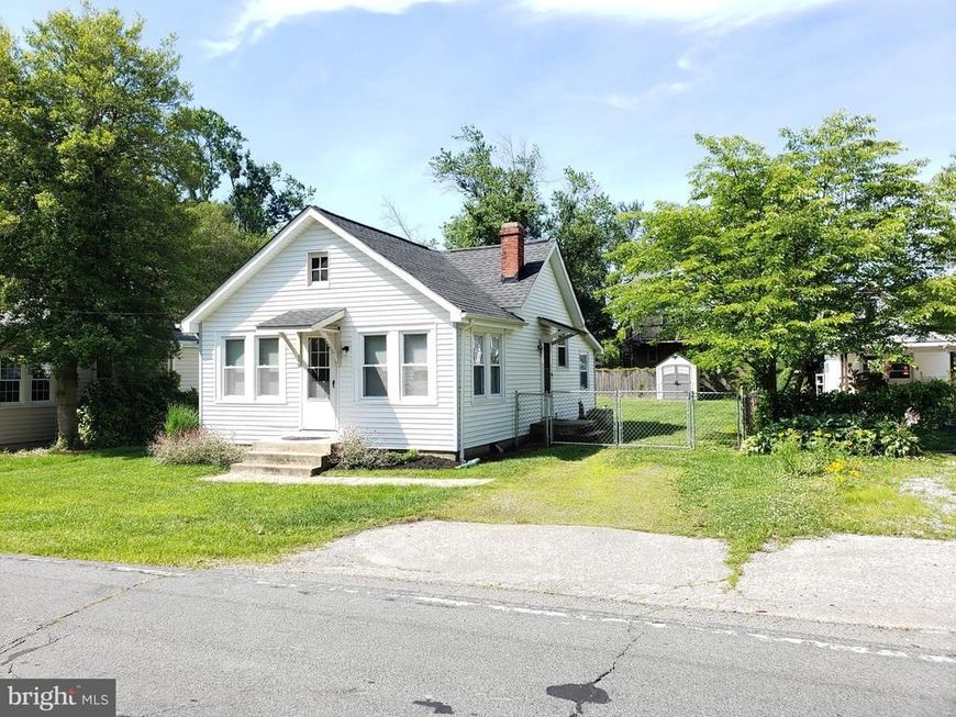 617 E Marshall Avenue, Deale, MD 20751 Main Photo