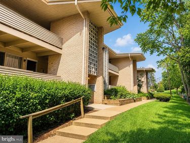 142 BIRCH STREET, Unit C-5, FALLS CHURCH, VA 22046