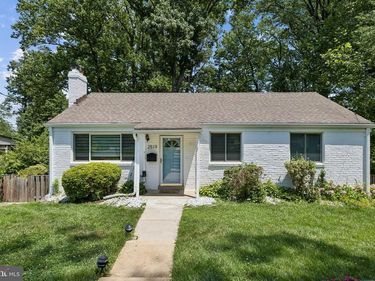 2519 BUCKELEW DRIVE , FALLS CHURCH, VA 22046
