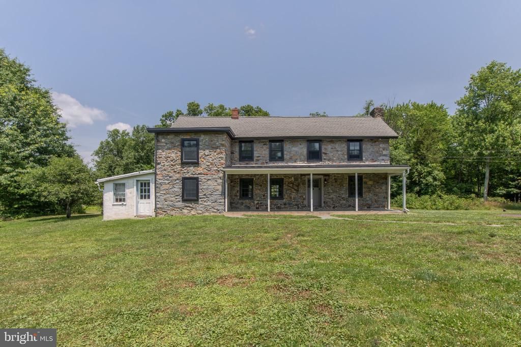 1350 OLD PLAINS ROAD , PENNSBURG, PA 18073
