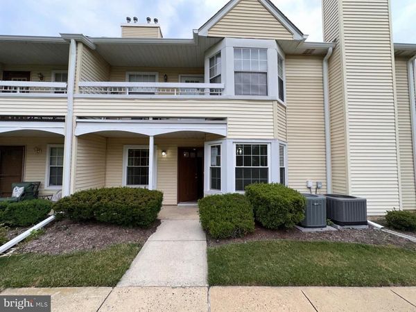 16 FRYER COURT, HIGHTSTOWN, NJ 08520
