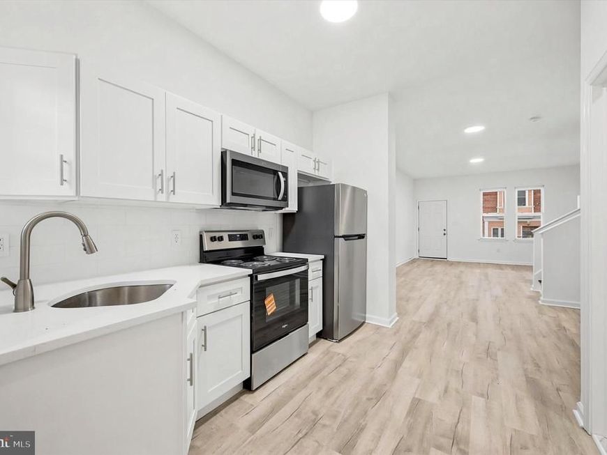 3736 N 17th Street, Philadelphia, PA 19140 Main Photo