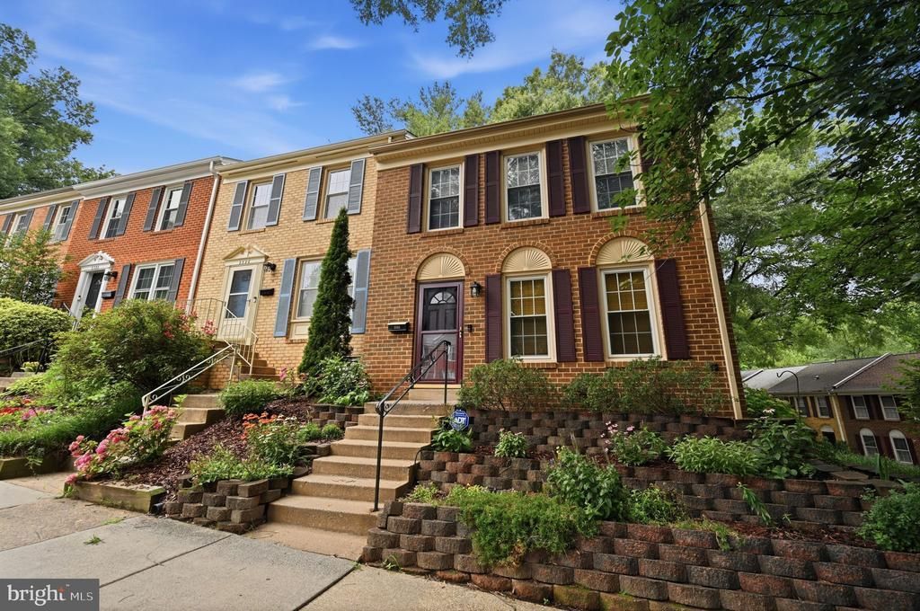 2324 Harleyford Court, Reston, VA 20191 Main Photo