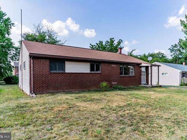 11 W DULLES DRIVE, CAMP HILL, PA 17011