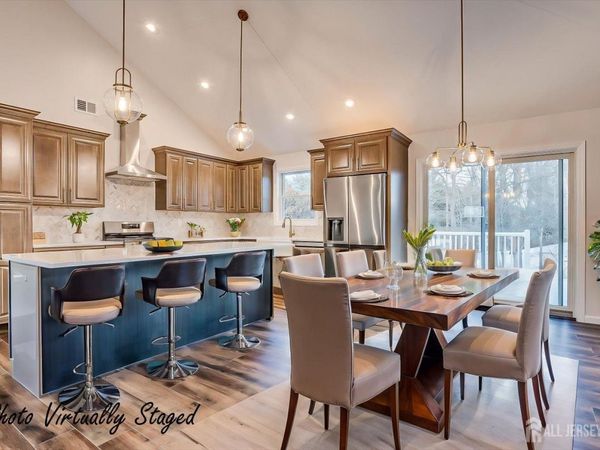 83 Sagamore Avenue , Edison, NJ 08820