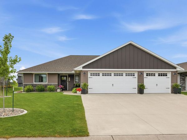 126 Detroit Avenue SE, Hutchinson, MN 55350