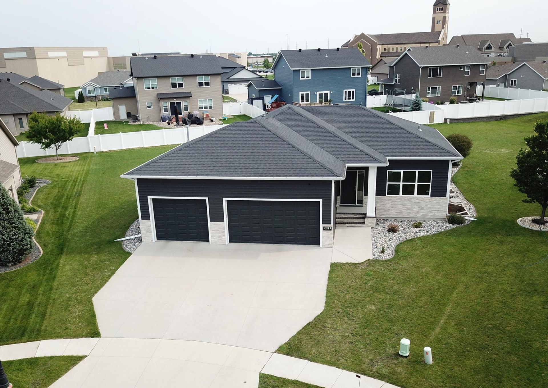 2943 6th Street E, West Fargo, ND 58078 Main Photo