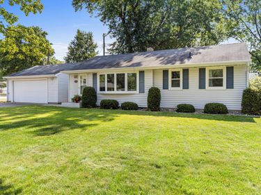 3834 Dennis Lane, White Bear Lake, MN 55110