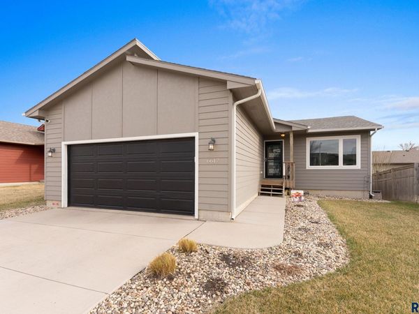 6617 W Amber St, Sioux Falls, SD 57107