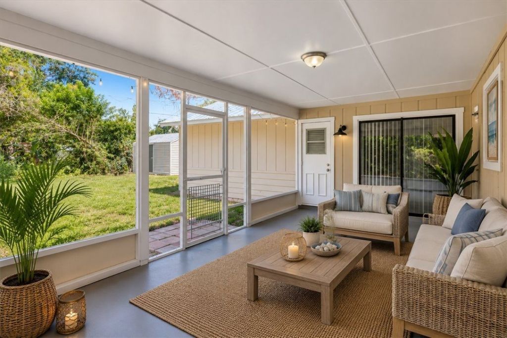 145 21st Avenue, Vero Beach, FL 32962 Photo