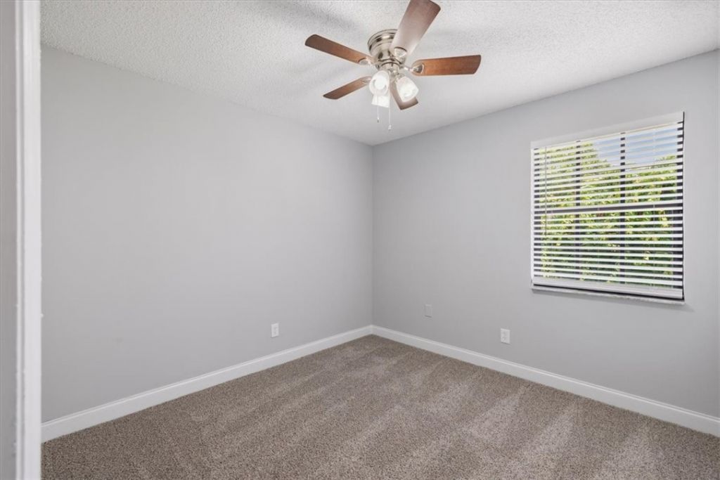 145 21st Avenue, Vero Beach, FL 32962 Photo