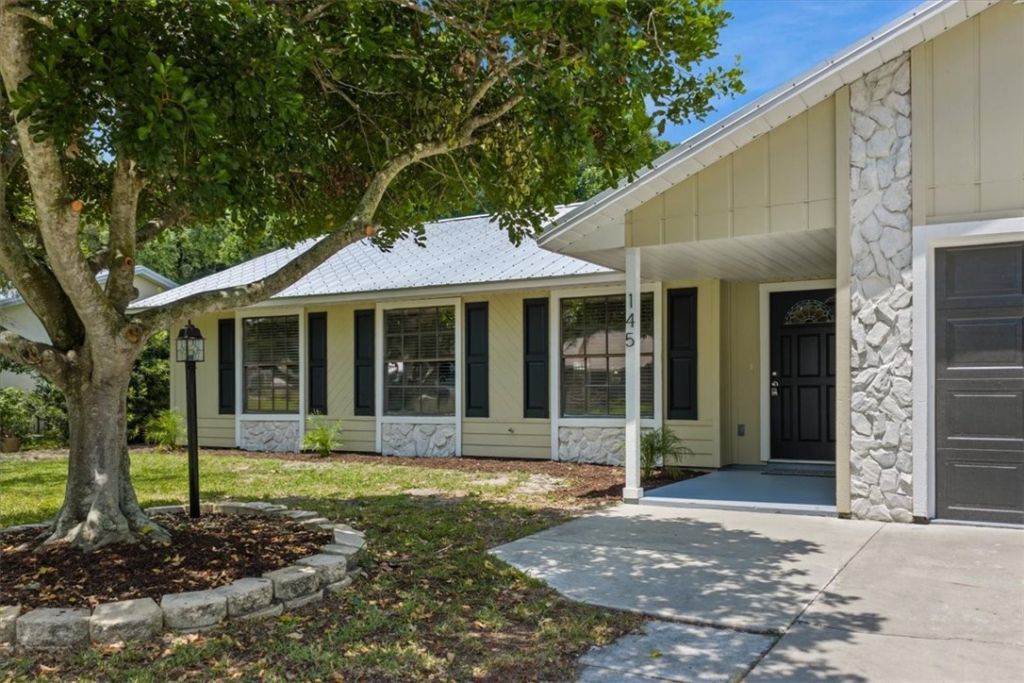 145 21st Avenue, Vero Beach, FL 32962 Photo