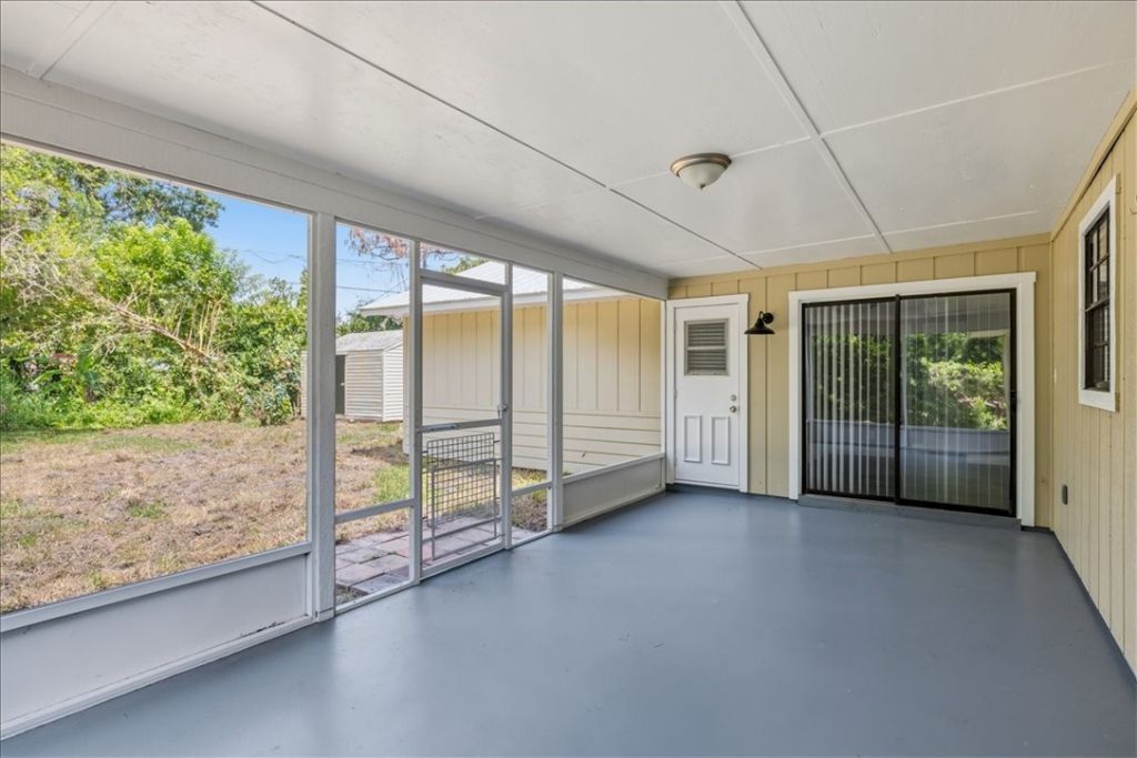 145 21st Avenue, Vero Beach, FL 32962 Photo