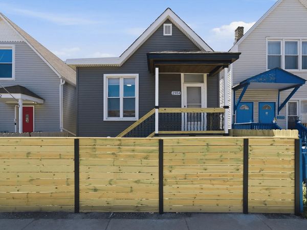 2954 N Elston Avenue , Unit 1, Chicago, IL 60618