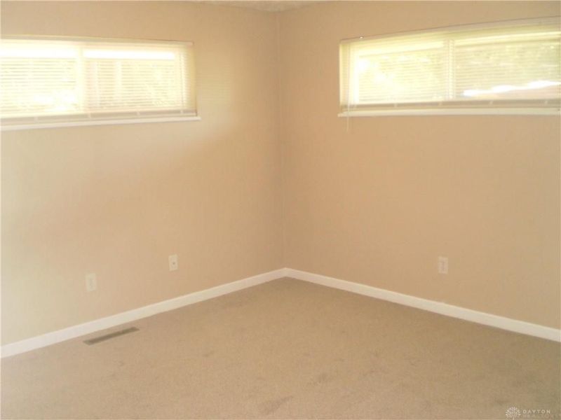 4556 Korner Drive, Huber Heights, OH 45424 Photo 12