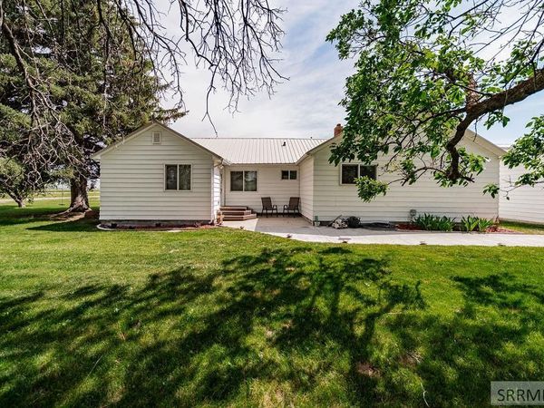 997 E 1450 N, SHELLEY, ID 83274