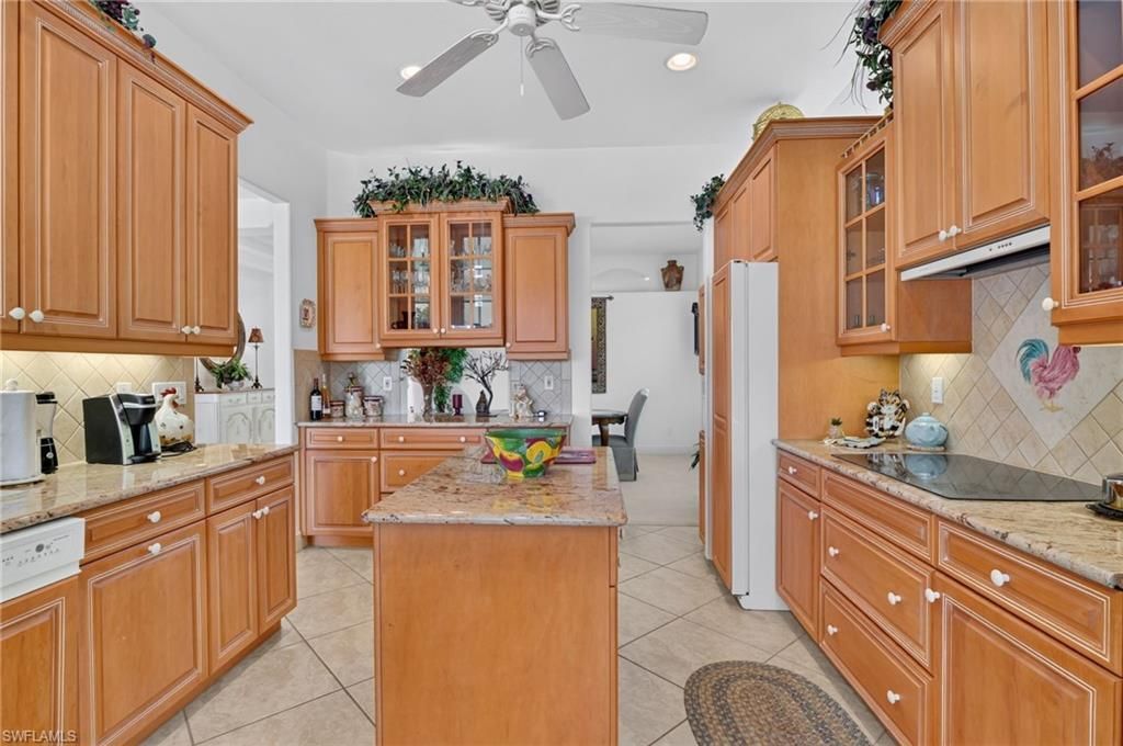5278 Kensington High St , Naples, FL 34105 Photo