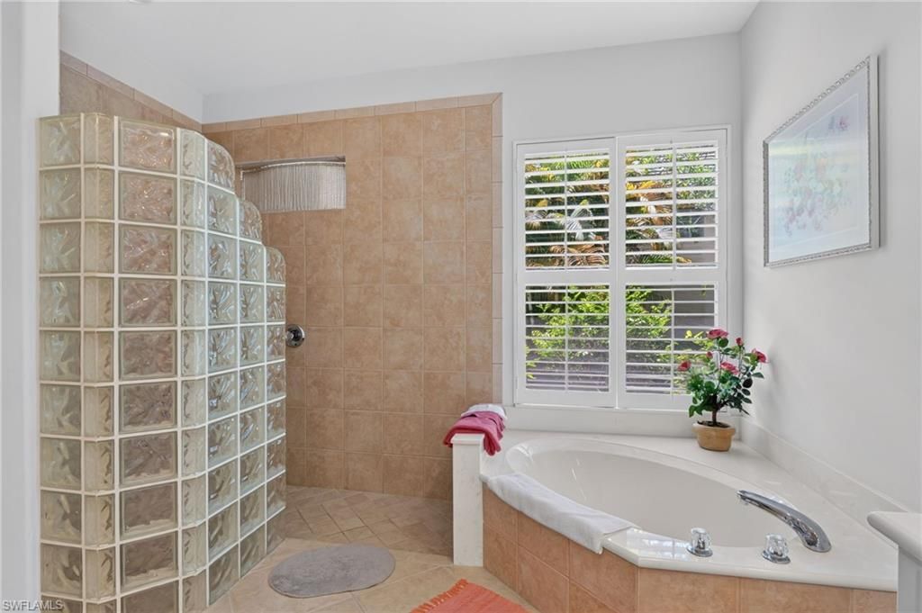 5278 Kensington High St , Naples, FL 34105 Photo