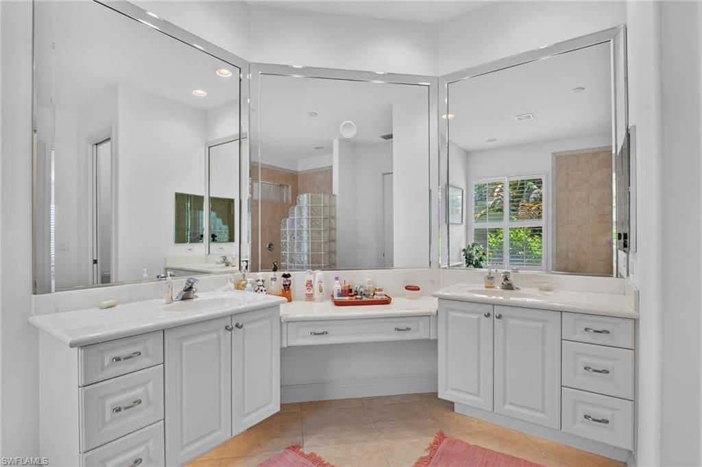 5278 Kensington High St , Naples, FL 34105 Photo