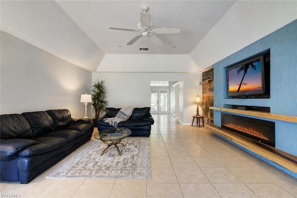 4570 16th St Ne, Naples, FL 34120 Photo