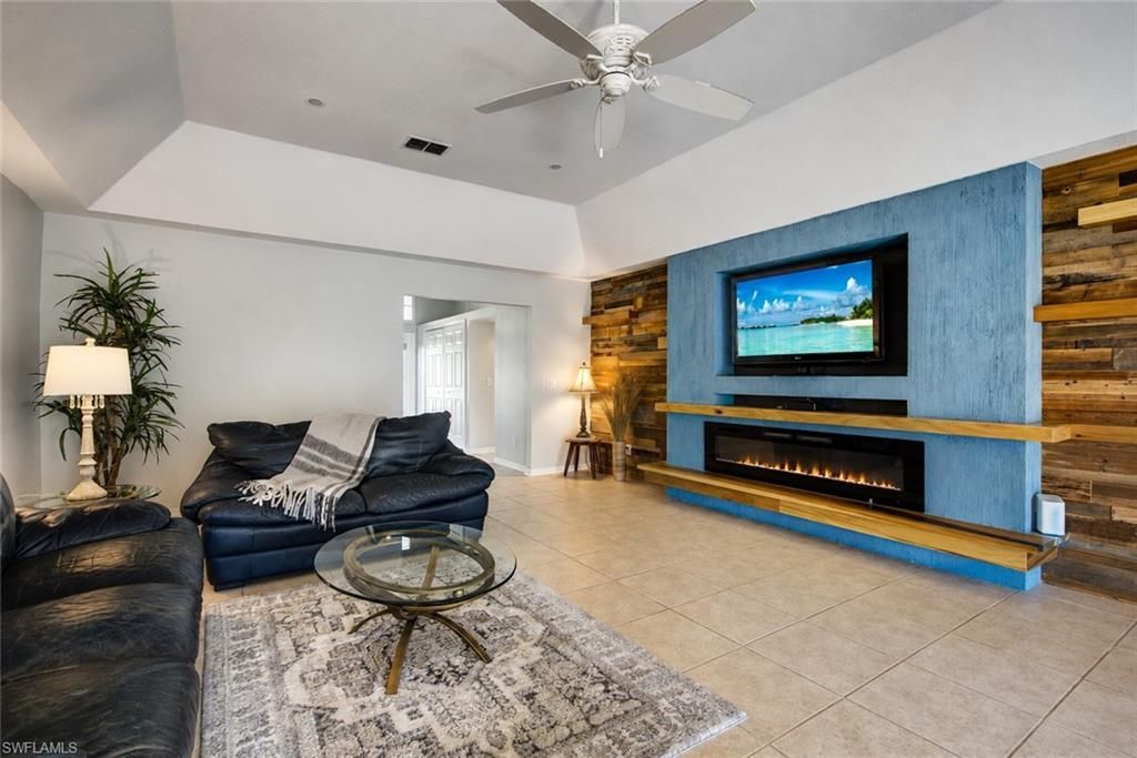 4570 16th St Ne, Naples, FL 34120 Photo