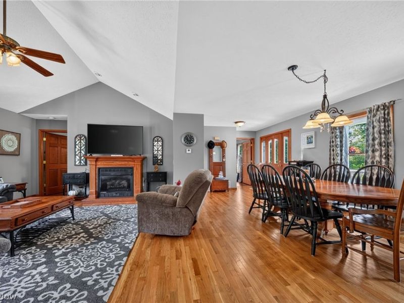 2505 Footville Richmond Road E, Jefferson, OH 44047 Photo 3