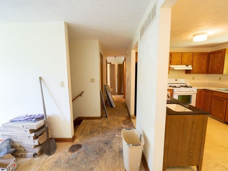 1777 Barnes Drive, Wooster, OH 44691 Photo 8