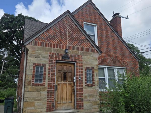 933 Maplegrove Avenue, Royal Oak, MI 48067