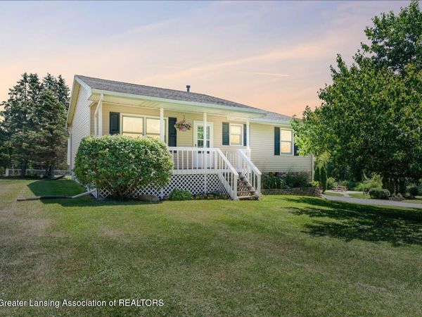 7970 Hartel Road, Grand Ledge, MI 48837