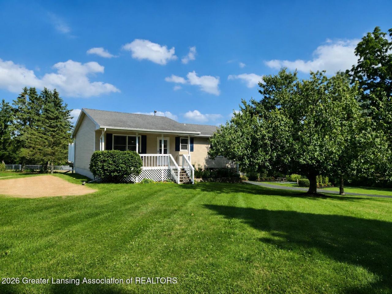 7970 Hartel Road, Grand Ledge, MI 48837 Main Photo
